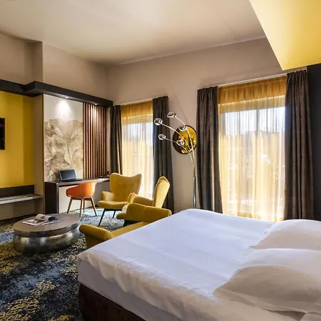 Hotel Western Aquakub