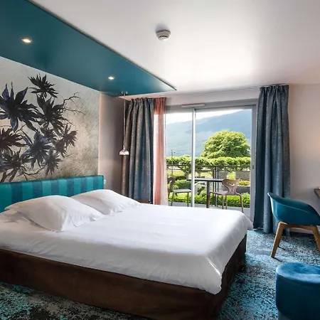 Western Aquakub Hotel 3*