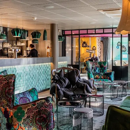 Hotel Western Aquakub