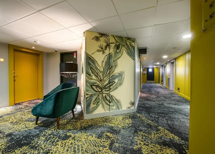 Otel Western Aquakub Aix-les-Bains