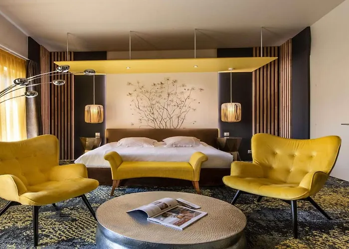 Western Aquakub Otel Aix-les-Bains