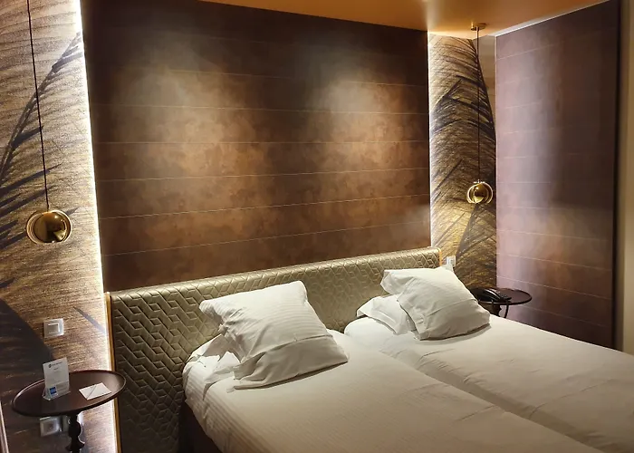 Otel Western Aquakub 3*