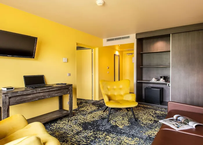 Otel Western Aquakub 3*