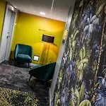 Western Aquakub Hotell