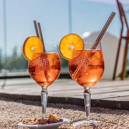 Western Aquakub Hotell