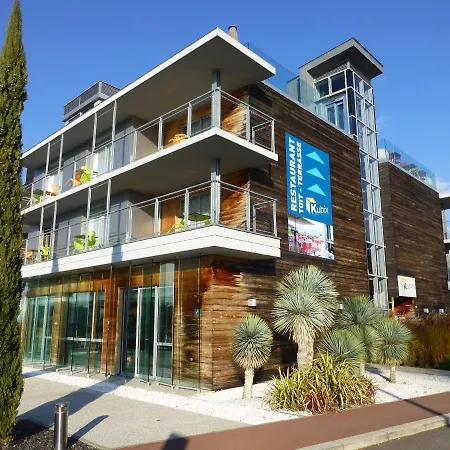 Western Aquakub Hotell Aix-les-Bains