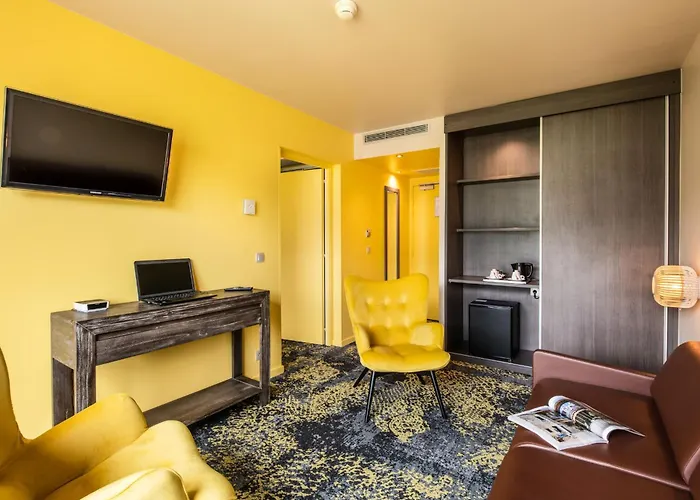 Western Aquakub אקס-לה-באינס