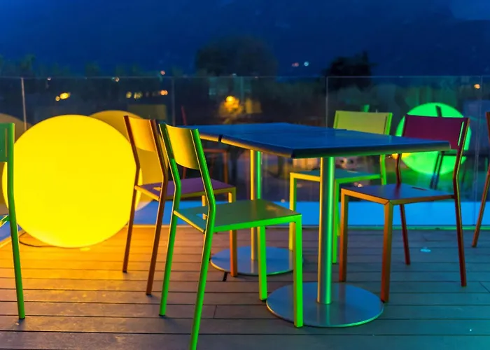 Western Aquakub Hotel