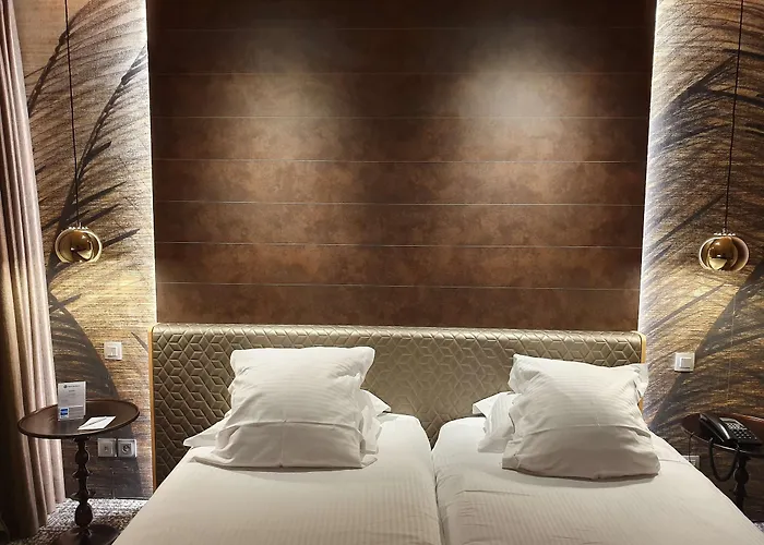 Western Aquakub Hotell 3*