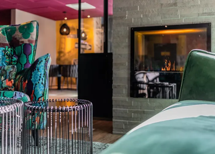 Western Aquakub Hotell