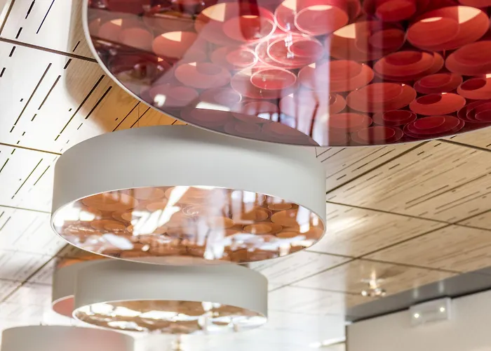 Western Aquakub Hotell 3*